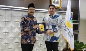 WhatsApp Image 2025-10-19 at 00.04.32